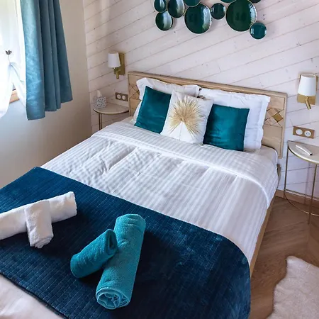 Boutique Hotel - Notre Chalet Les Fourgs Room photo